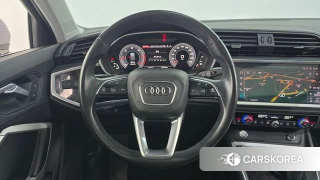 Audi Q3 (F3) 2020 Белый из Кореи, фото 4