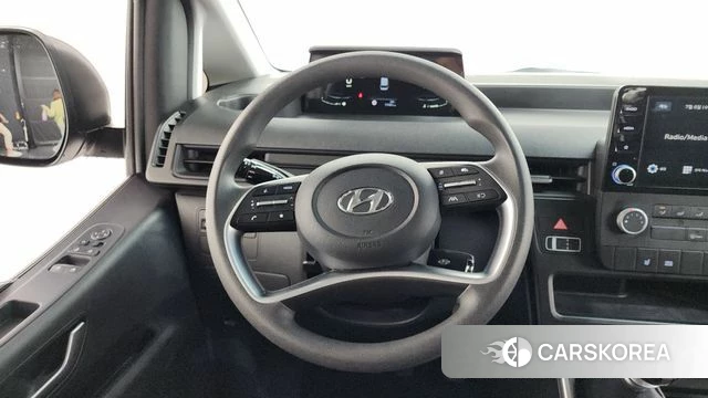 Hyundai Staria 2023 Белый из Кореи, фото 4