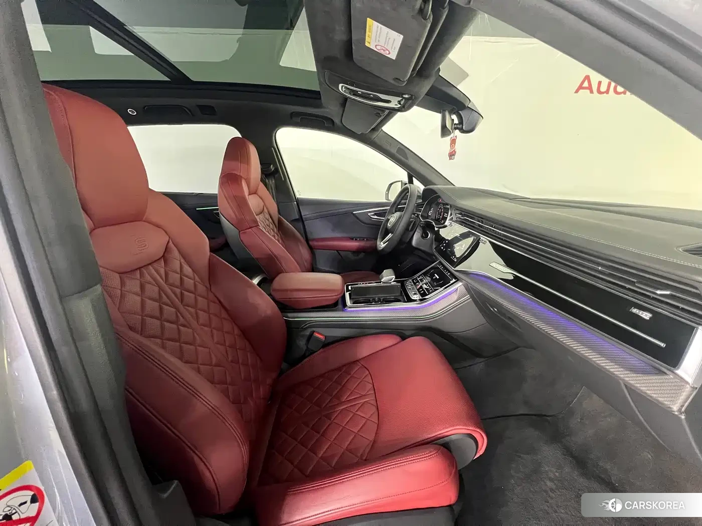 Audi SQ7 2024 Silver/gray из Китая, фото 4