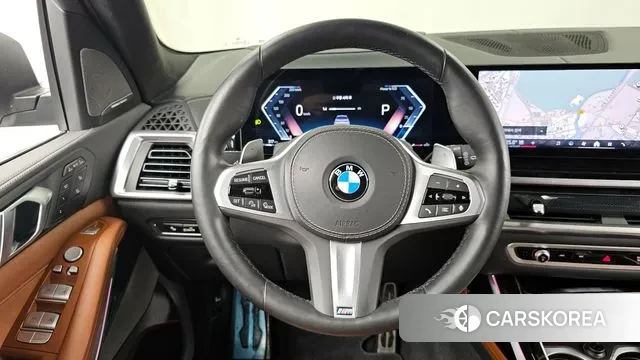 BMW X7 (G07) 2023 Белый из Кореи, фото 4