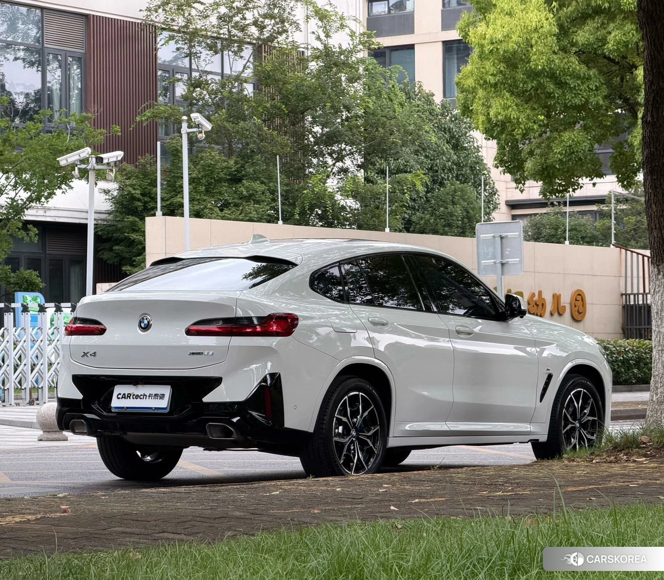BMW X4 2021 Белый из Китая, фото 4