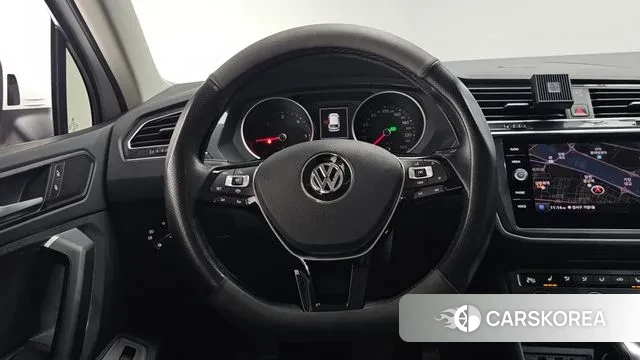 Volkswagen Tiguan second Generation 2020 Белый из Кореи, фото 4
