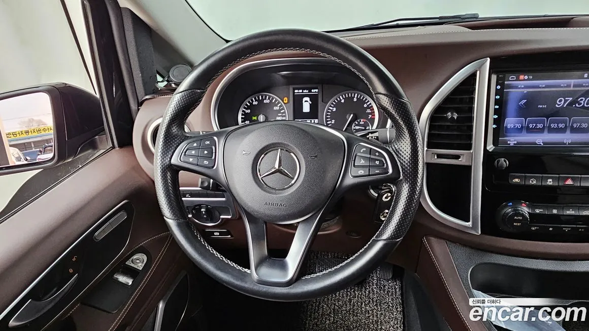 Mercedes-Benz V-Class 2019 из Кореи, фото 4