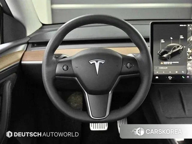 Tesla Model Y 2023 Черный из Кореи, фото 4
