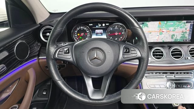 Mercedes-Benz E-Class W213 2018 Белый из Кореи, фото 4