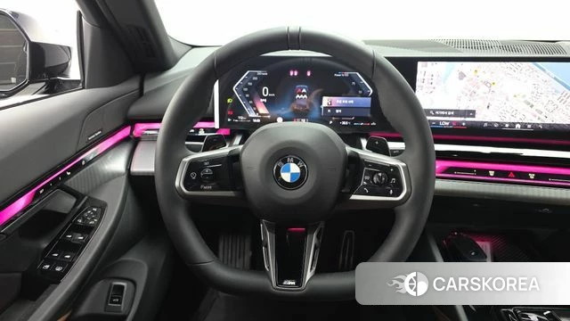 BMW 5 Series (G60) 2026 Черный из Кореи, фото 4