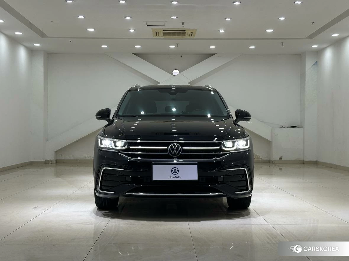Volkswagen Tiguan L 2023 Черный из Китая, фото 4