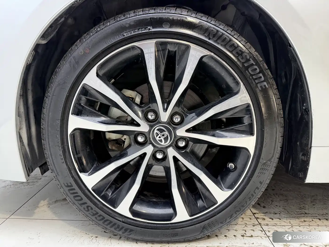Toyota Levin 2022 Silver/gray из Китая, фото 4