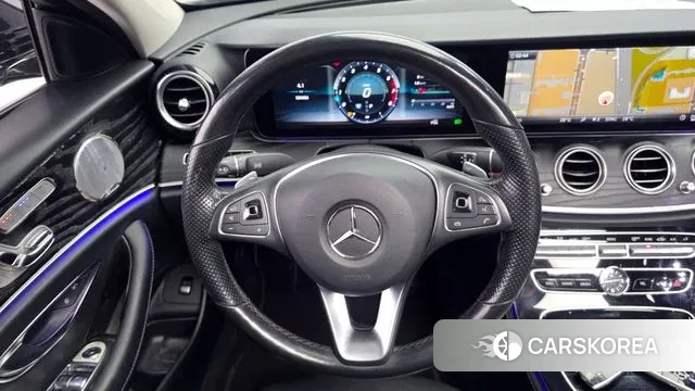 Mercedes-Benz E-Class W213 2018 Черный из Кореи, фото 4