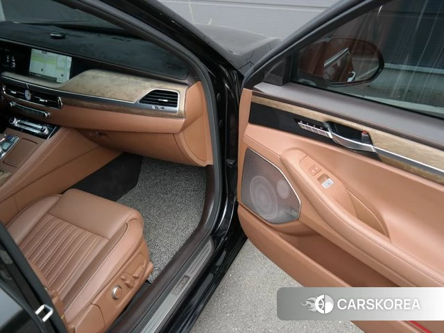 Genesis G90 2021 Черный из Кореи, фото 4