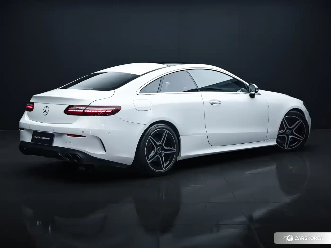 Mercedes-Benz E-Class 2021 Белый из Китая, фото 4