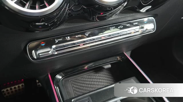 Mercedes-Benz GLB-Class X247 2023 Черный из Кореи, фото 4