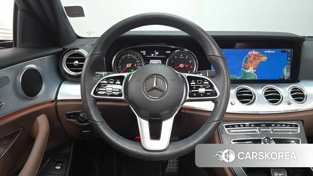 Mercedes-Benz E-Class W213 2019 Белый из Кореи, фото 4