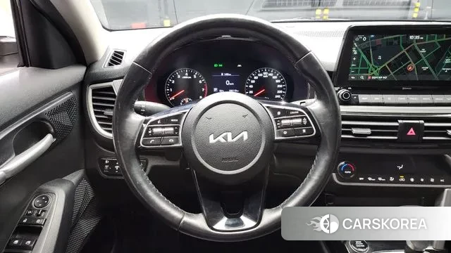 Kia Seltos 2021 Белый из Кореи, фото 4