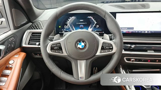 BMW X7 (G07) 2025 Черный из Кореи, фото 4