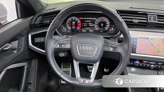 Audi Q3 (F3) 2024 Белый из Кореи, фото 4