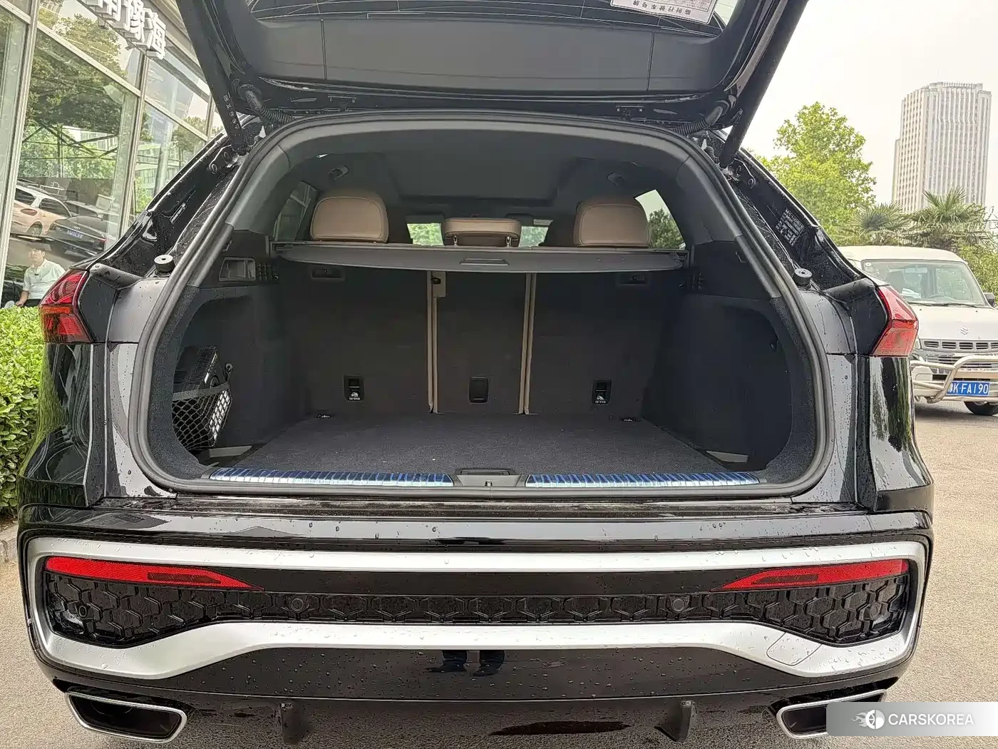 Audi Q5L 2026 Черный из Китая, фото 4