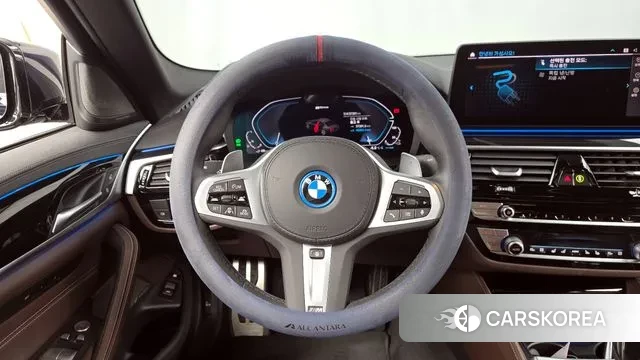 BMW 5 Series (G30) 2022 Черный из Кореи, фото 4