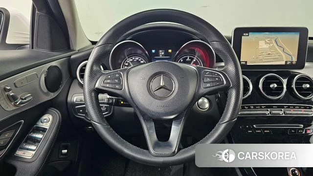 Mercedes-Benz C-Class W205 2018 Белый из Кореи, фото 4