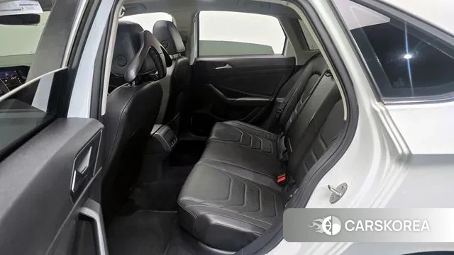 Volkswagen 7th Generation of Jetta 2020 Белый из Кореи, фото 4