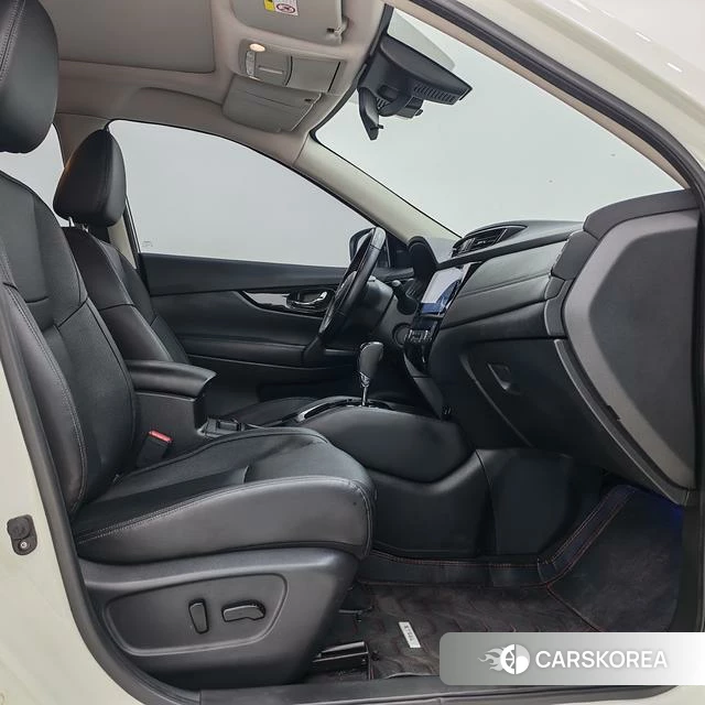 Nissan Qijun 2022 Белый из Китая, фото 4