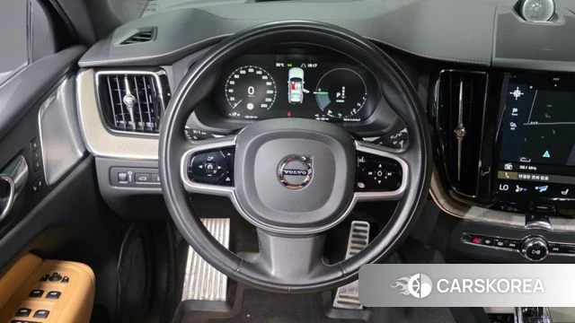 Volvo XC60 second Generation 2020 Белый из Кореи, фото 4