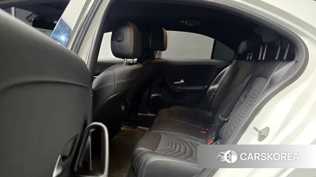 Mercedes-Benz A-Class W177 2020 Белый из Кореи, фото 4