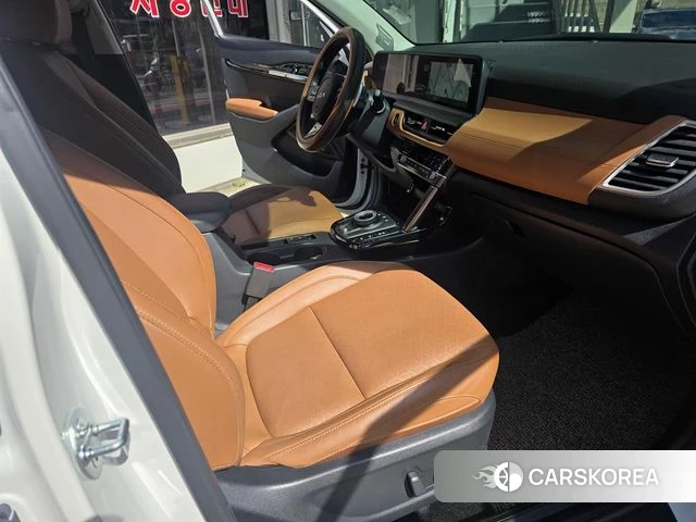 Kia The New Seltos 2024 Белый из Кореи, фото 4