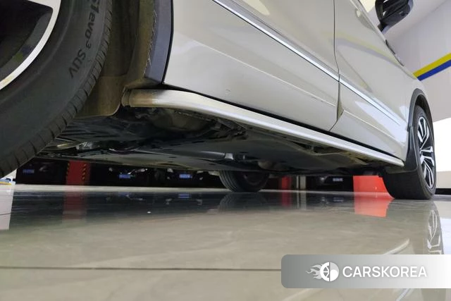 Volkswagen Tiguan L 2021 Темно-серый из Китая, фото 4