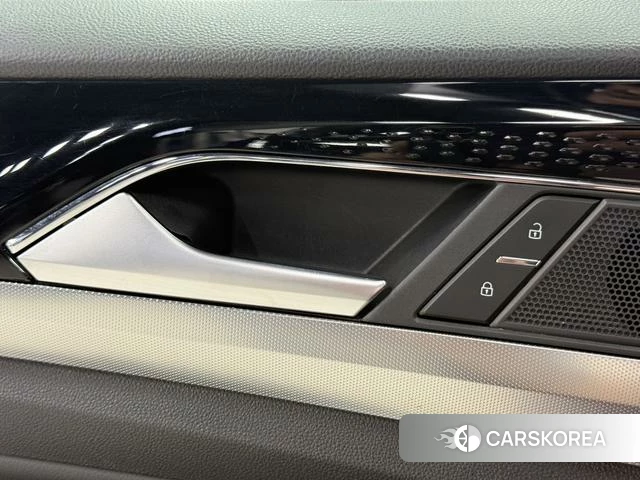 Volkswagen Passat 2023 Черный из Китая, фото 4