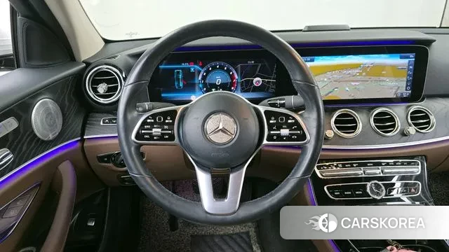 Mercedes-Benz E-Class W213 2018 Белый из Кореи, фото 4