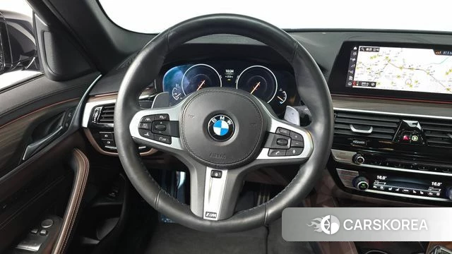 BMW 5 Series (G30) 2019 Черный из Кореи, фото 4