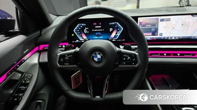 BMW 5 Series (G60) 2025 Черный из Кореи, фото 4