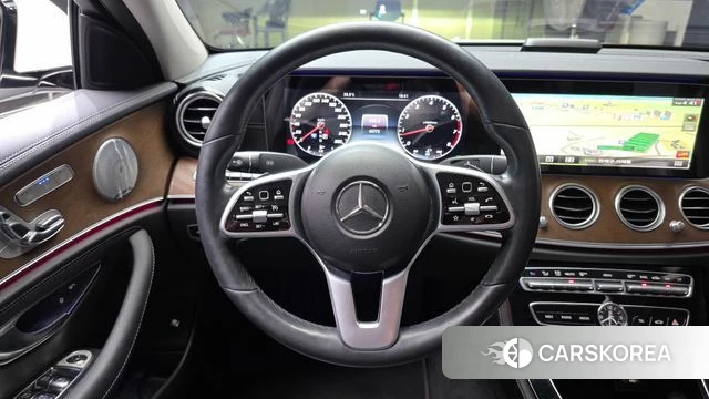 Mercedes-Benz E-Class W213 2019 Белый из Кореи, фото 4