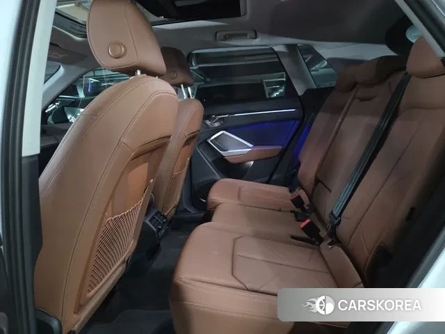 Audi Q3 (F3) 2020 Белый из Кореи, фото 4