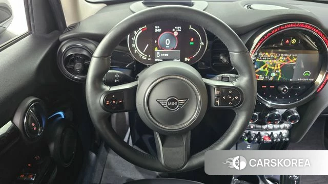 Mini Cooper 2024 Белый из Кореи, фото 4