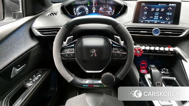Peugeot 5008 second generation 2019 Белый из Кореи, фото 4