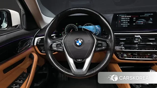 BMW 5 Series (G30) 2018 Белый из Кореи, фото 4