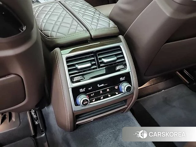 BMW 7 Series (G11) 2021 Белый из Кореи, фото 4