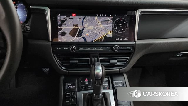 Porsche Macan 2021 Серебристо-серый из Кореи, фото 4