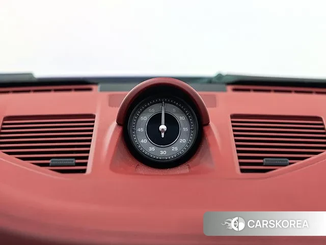 Porsche 911(992) 2023 Белый из Кореи, фото 4