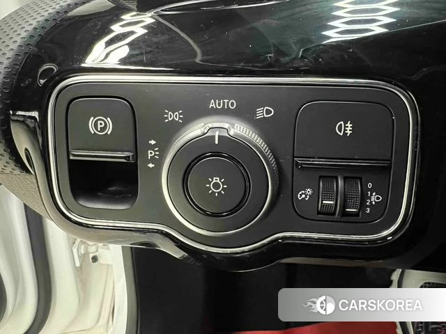 Mercedes-Benz Class A 2022 Белый из Китая, фото 4