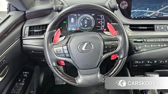 Lexus ES300h 7th generation 2018 Песочный из Кореи, фото 4