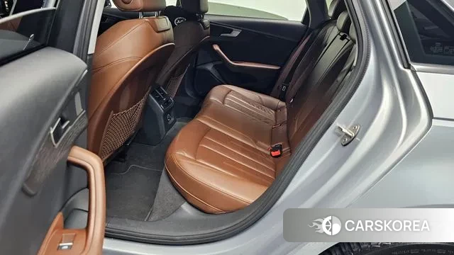 Audi A4 (B9) 2018 Серебряный из Кореи, фото 4