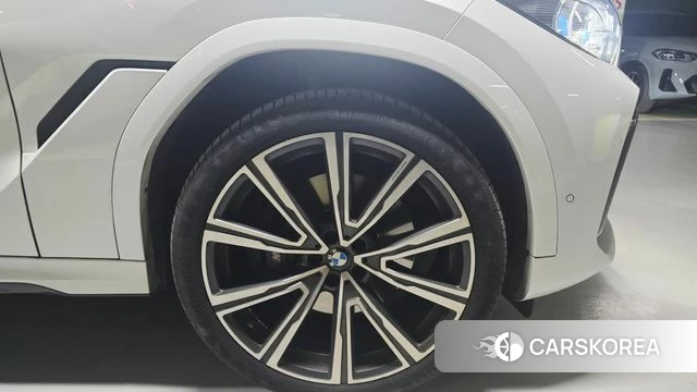 BMW X6 (G06) 2021 Белый из Кореи, фото 4