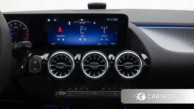 Mercedes-Benz GLA - Class H247 2025 Белый из Кореи, фото 4