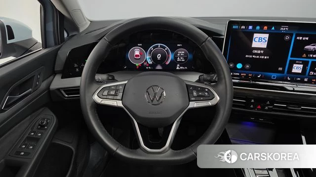 Volkswagen Golf 8th Generation 2025 Небесно-голубой из Кореи, фото 4