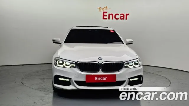 BMW 5 Series (G30) 2018 Белый из Кореи, фото 4