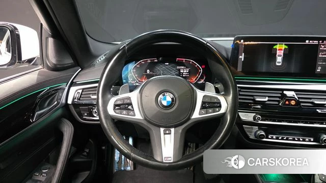 BMW 5 Series (G30) 2022 Белый из Кореи, фото 4