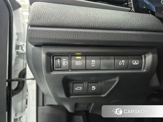 Toyota Camry (XV80) 2025 Белый из Кореи, фото 4